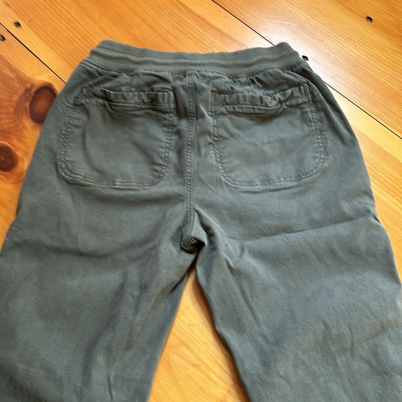 FAHERTY XS Dark Olive Traveler Pant Slim Drawstring Dimpled Knees - Picture 4 of 9